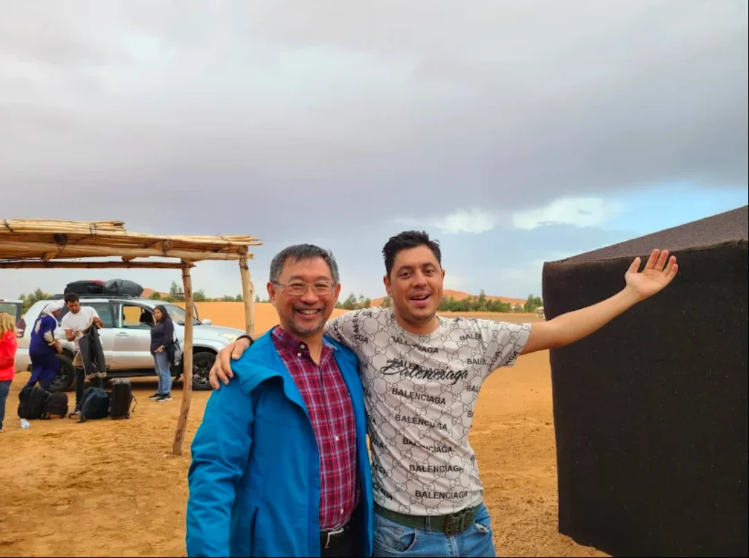 Youssef Ouazza welcoming travelers in Merzouga